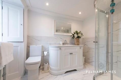 En Suite, Third Bedroom, Whitwell House, Whitwell