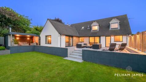 11 Bourne Road, Colsterworth