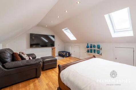 Bedroom 5, Winston House, Langham