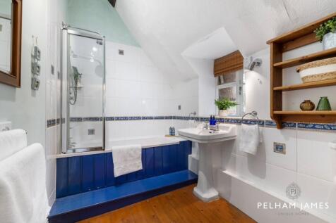 Bathroom, The Sanctuary, Gretton