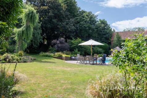 Garden, The Red House, Whissendine