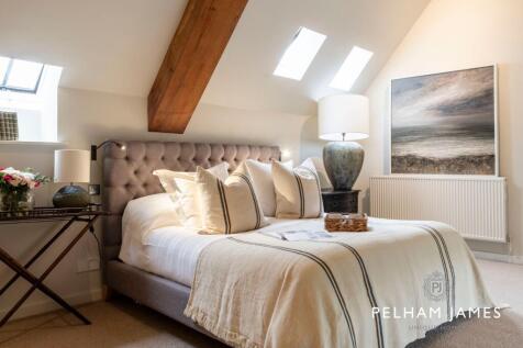 Principal Suite, Lapwing House, Lyddington