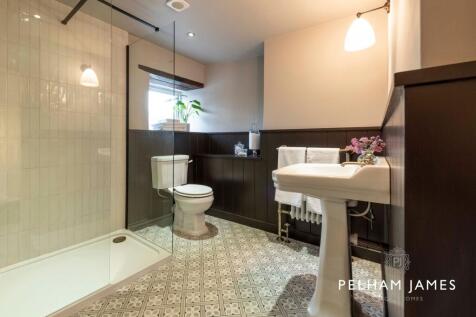Shower Room, Lapwing House, Lyddington