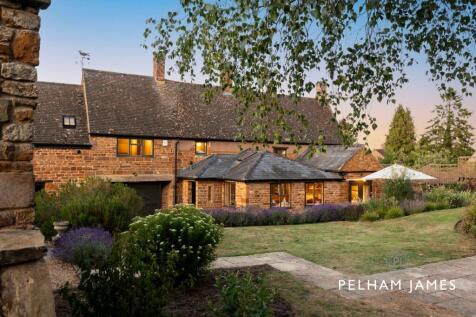 Lapwing House, Lyddington
