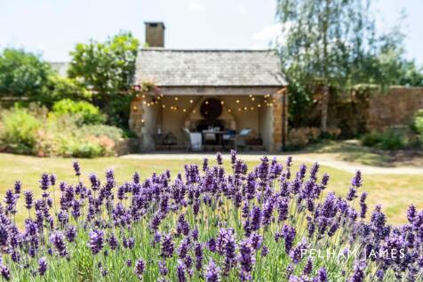 Garden, Lapwing House, Lyddington