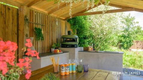 Garden Kitchen, The Black House, Stamford