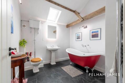 Bathroom, Owl Barn, Lower Leesthorpe