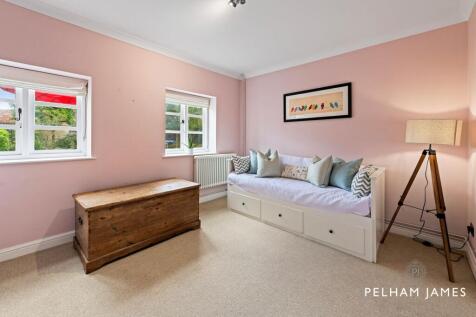 Bedroom Six, The Old Smithy, Castor
