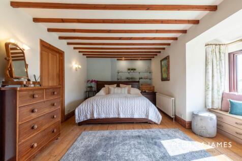 Principal Suite, The Old Barn, Water Newton