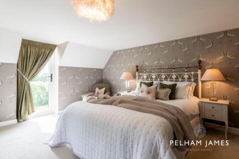 Principal Suite, Corner Barns, Cold Overton