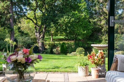 Terrace, Brooke House, East Norton