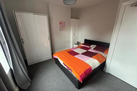 Room 4.jpg