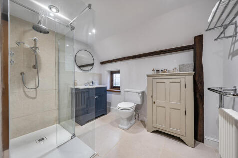 1384556-2-69283e2...