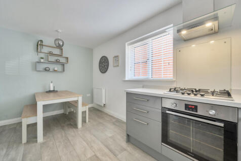 1361397-24-68da85...