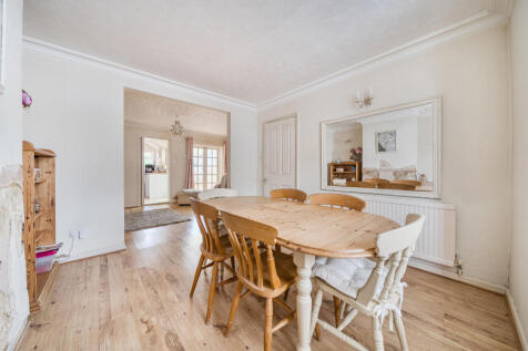 1370656-19-68f670...