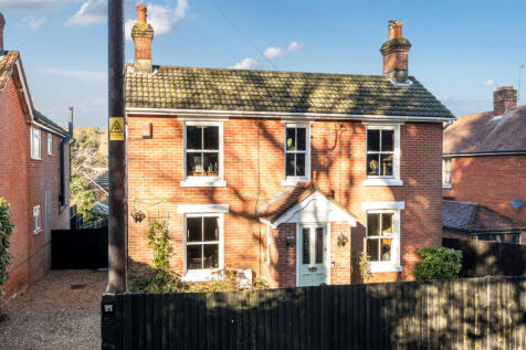 1384551-3-692599f...