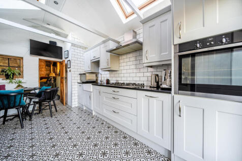 1384551-2-692594f...