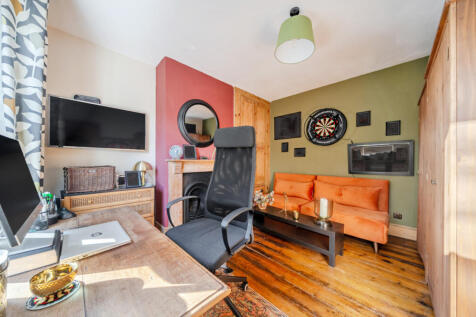 1384551-27-692598...