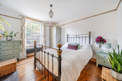 1384551-12-692596...