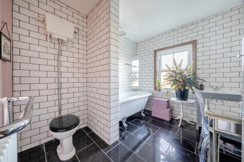 1384551-17-692597...