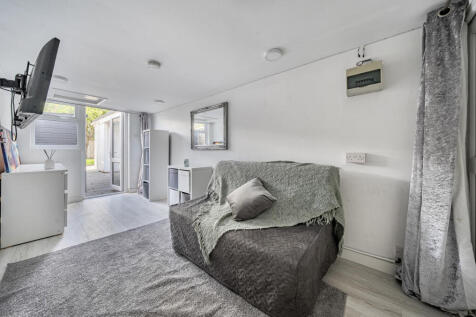 1350469-1-68bed54...