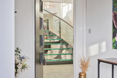 1371406-11-68fc9e...