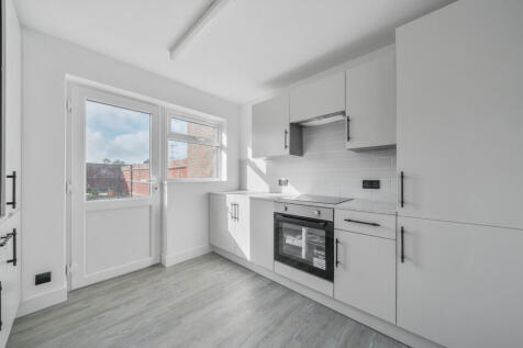 1371438-7-68f6419...