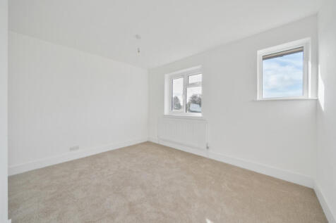 1371438-9-68f641d...