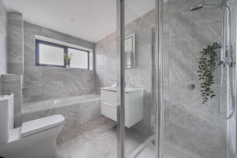 1373467-22-690b5a...