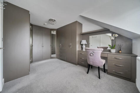 1373467-17-690b59...