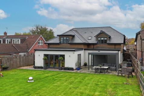 1373467-8-690b5f3...