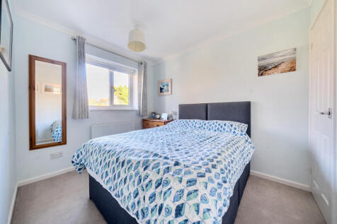 1380168-12-690f4d...