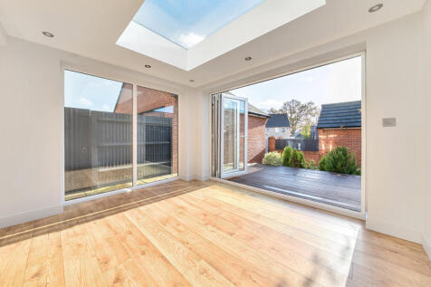 1385272-19-692993...