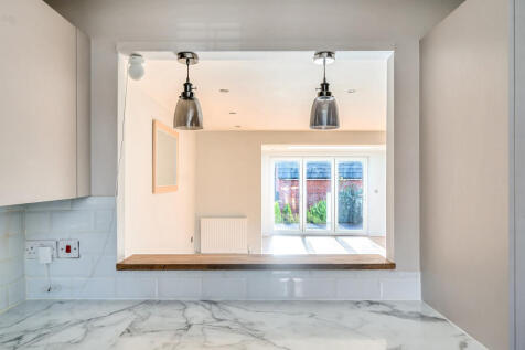 1385272-23-692993...