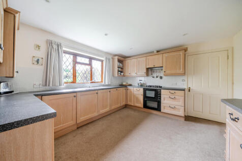 1381393-9-691db1a...