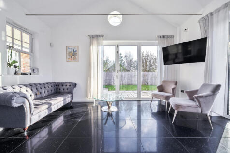 1384616-23-6929b3...