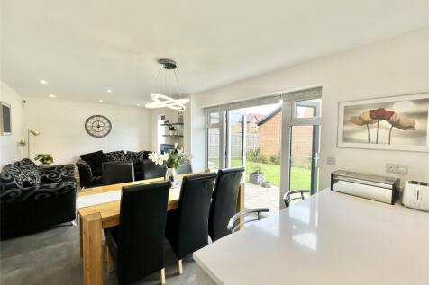Kitchen/Diner/Family