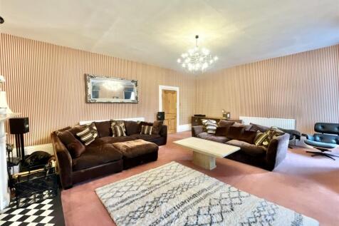 1st Floor Lounge
