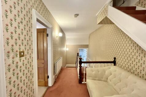 2nd Floor Landing