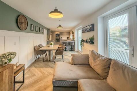 Kitchen/Diner/Family