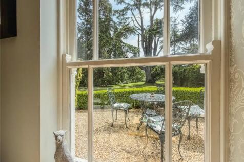 Lounge Window