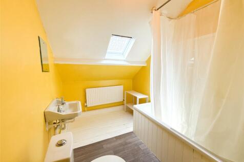 Loft Bathroom / Wc