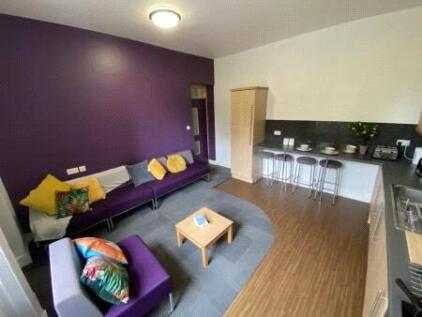 Living Room/Kitchen