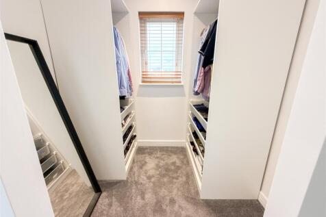 Walk In Wardrobe