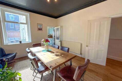 Dning Room