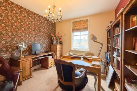Bedroom 3 / Study