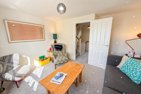 Lounge/Bedroom Four