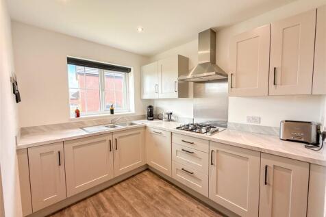 Breakfasting Kitchen