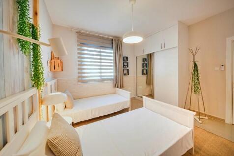 Property Image 100
