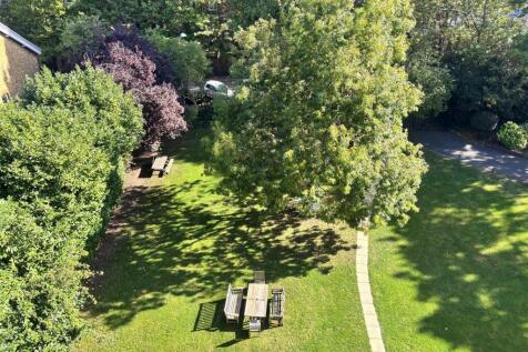 communal gardens.jpg